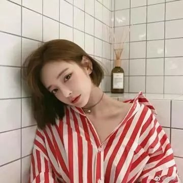 金发奇女